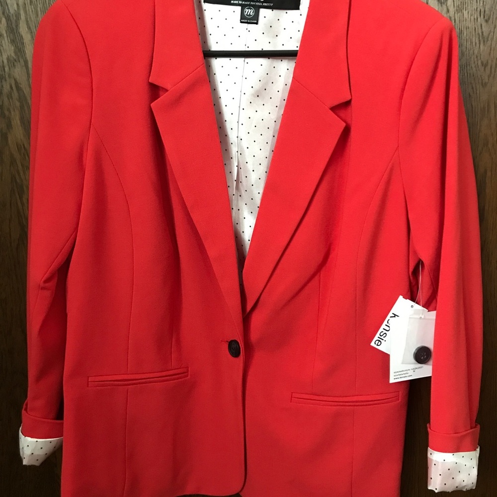 Adorable never worn blazer